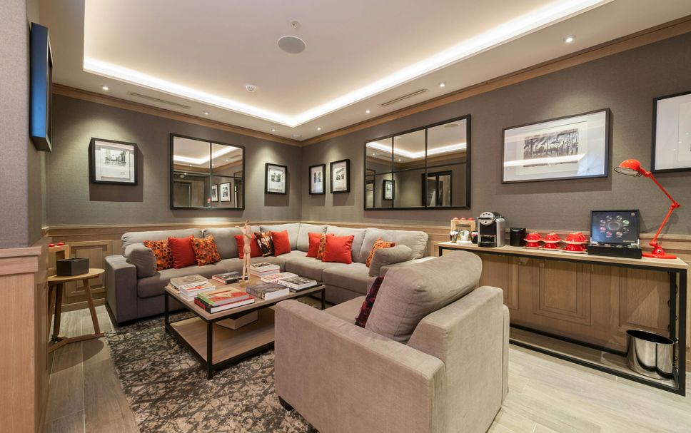 Lounge Photo