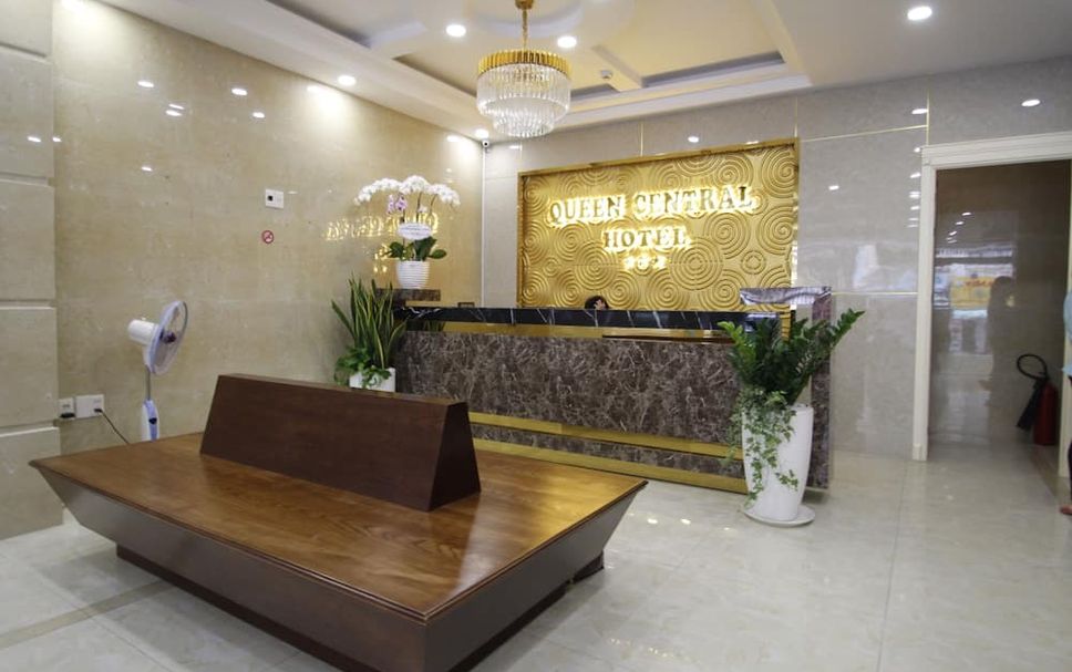 Front desk Photo