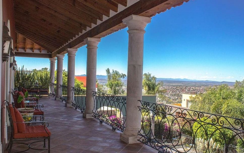 Balcony Photo