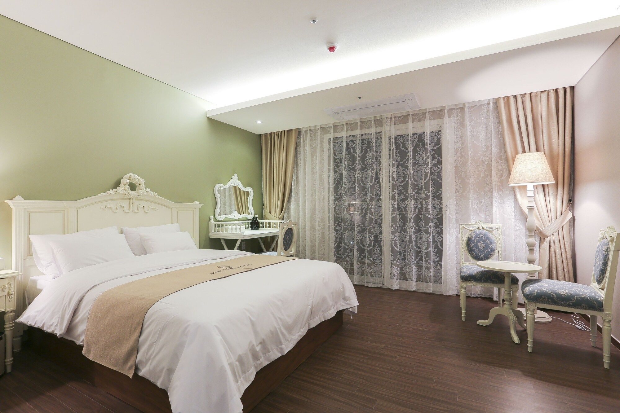 Bedroom