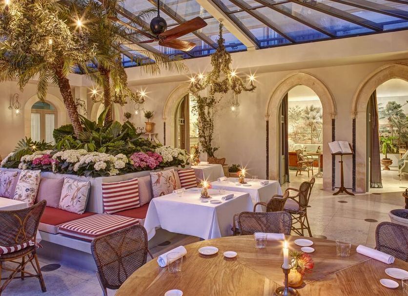Restaurant Photo