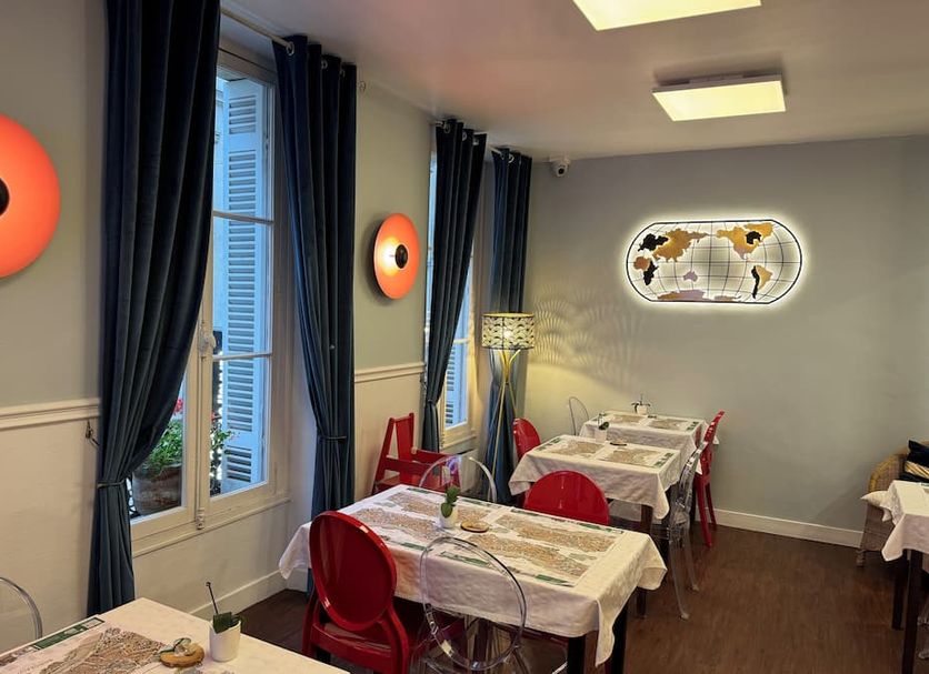 Restaurant Photo