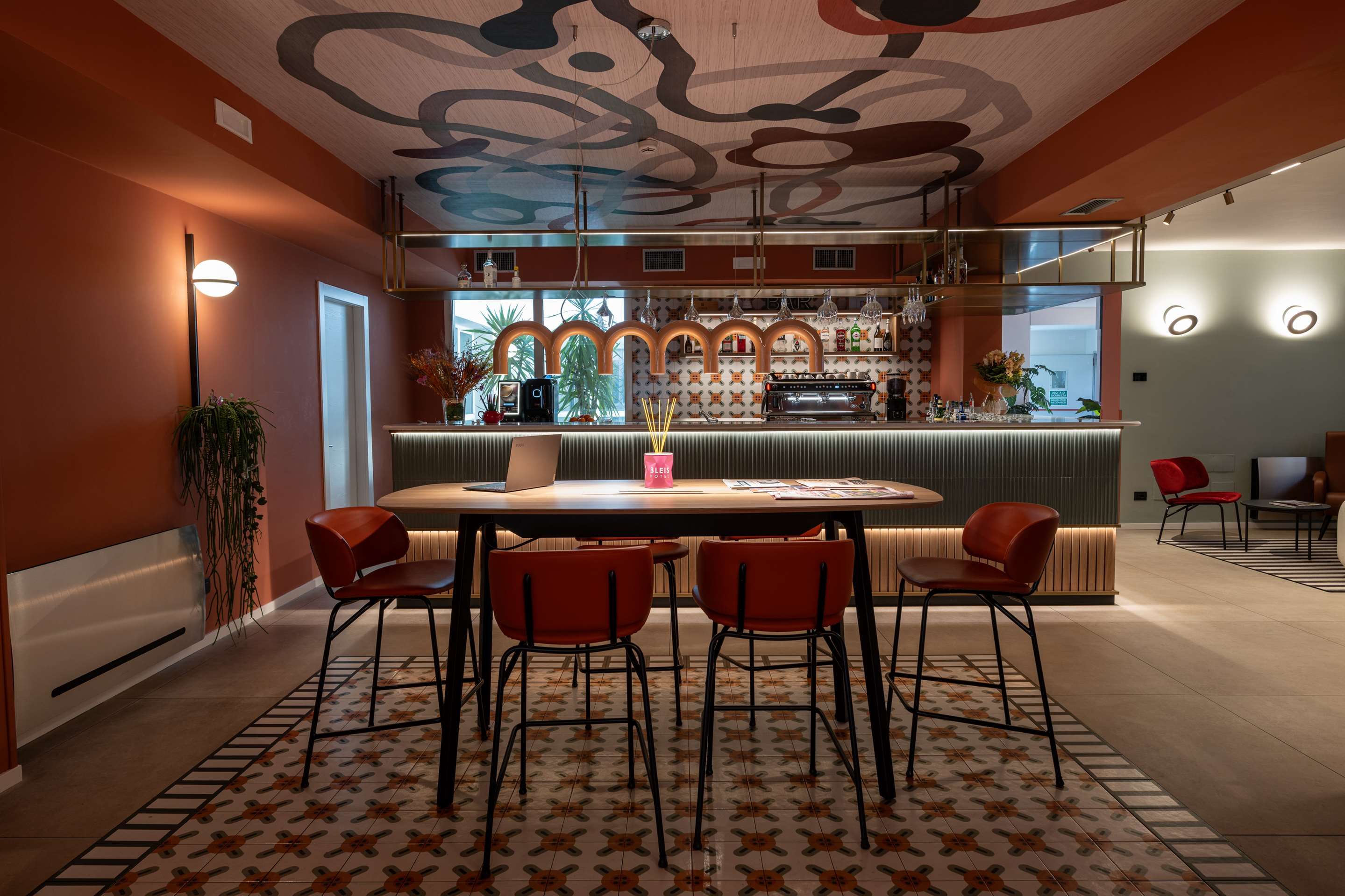 Bar Photo