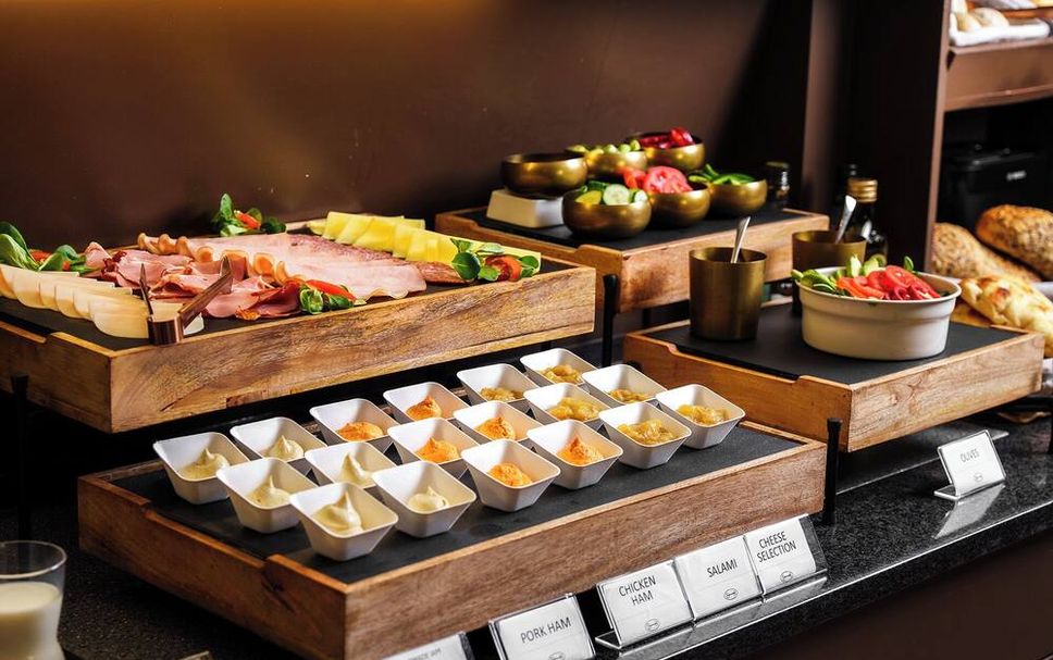 Buffet Photo