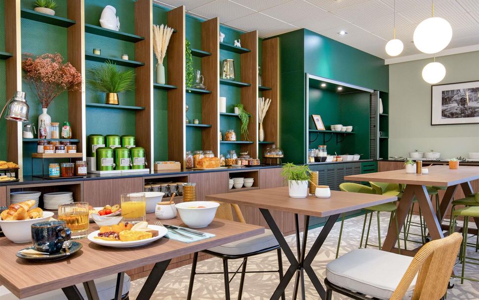 Restaurant Photo