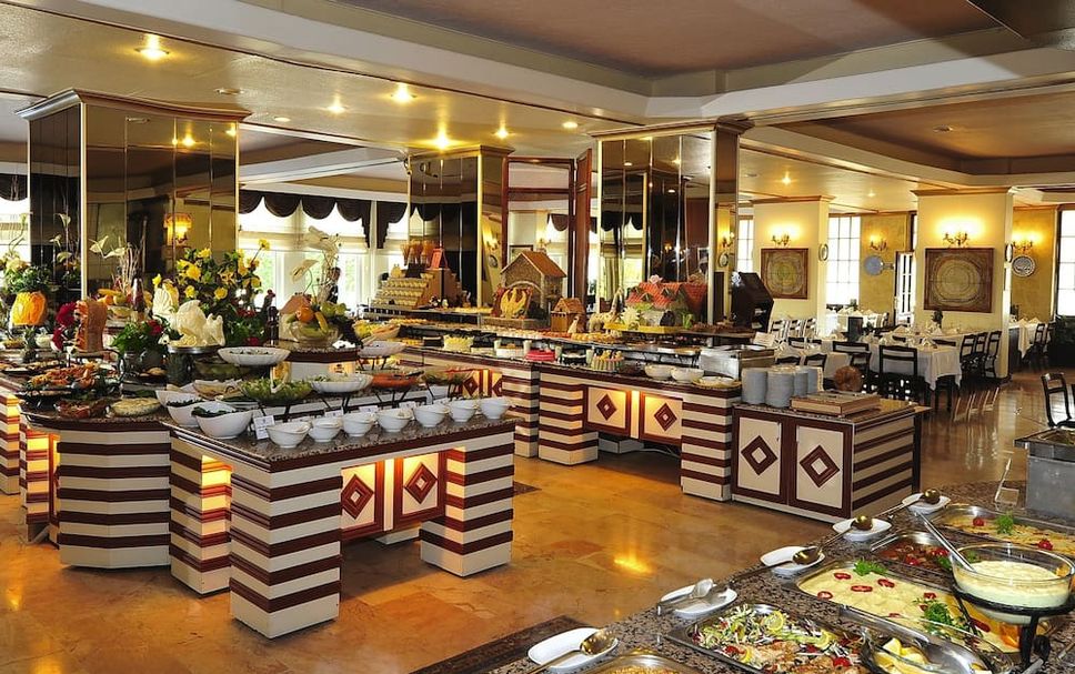 Buffet Photo