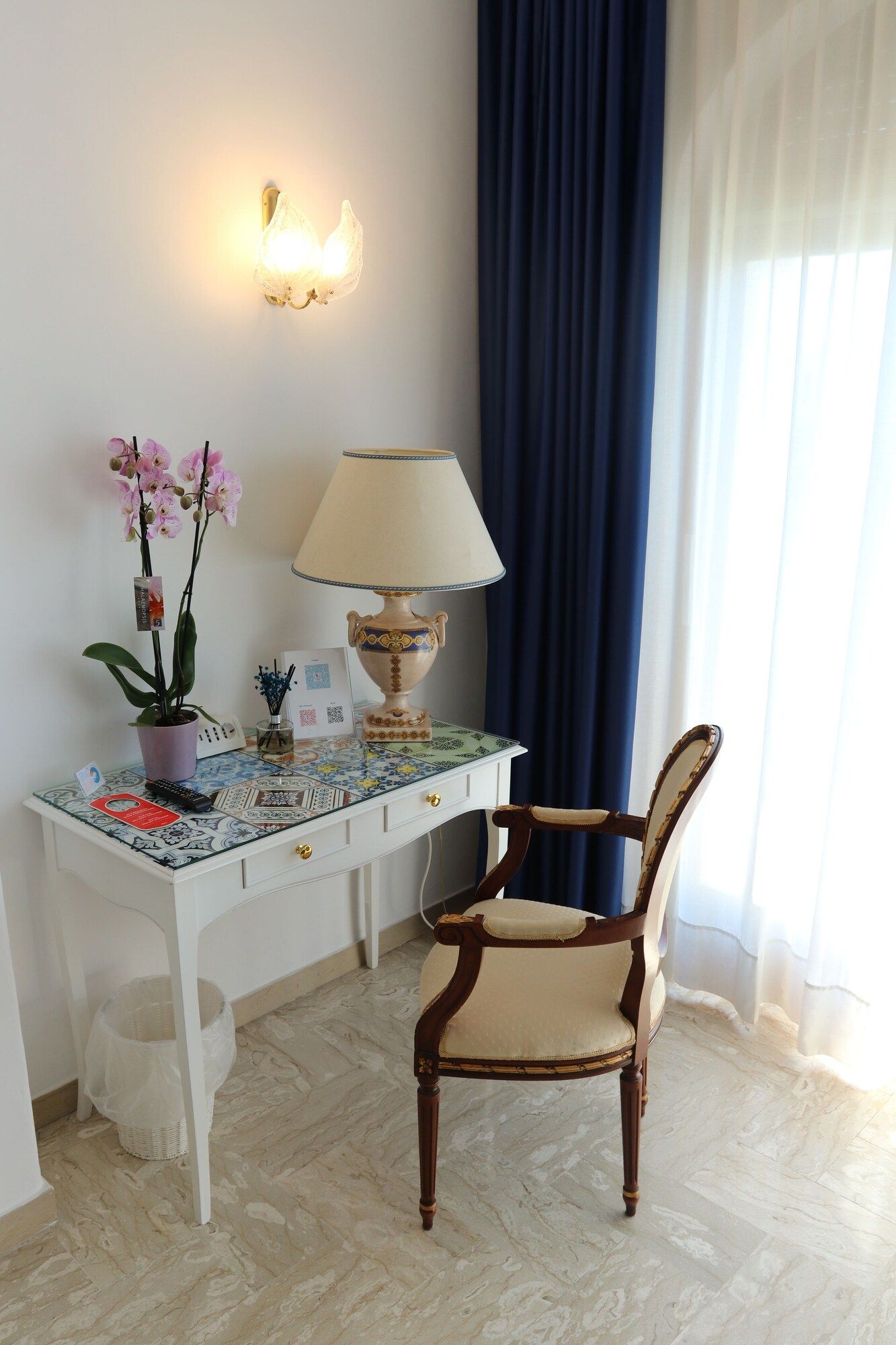 Room amenity