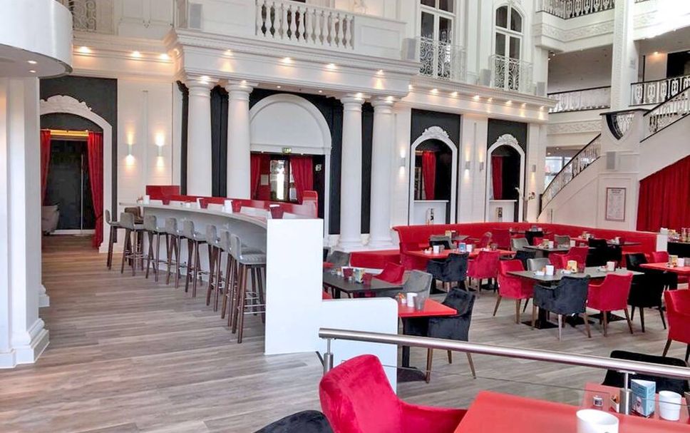Restaurant Photo