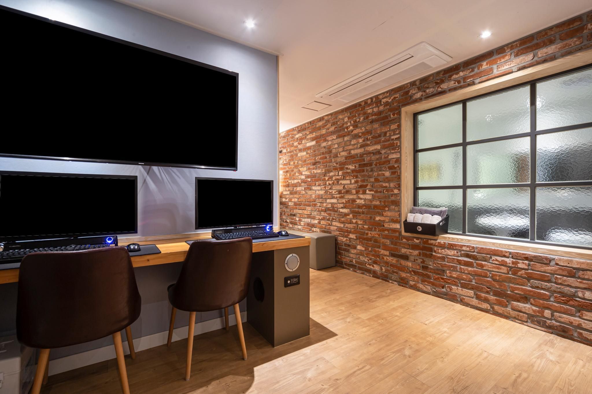 Business centre