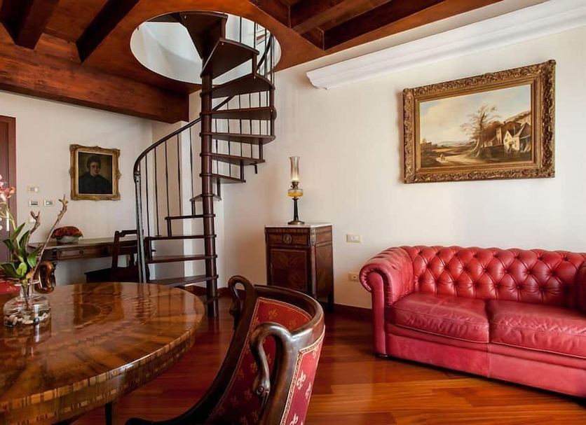 Dining room Photo