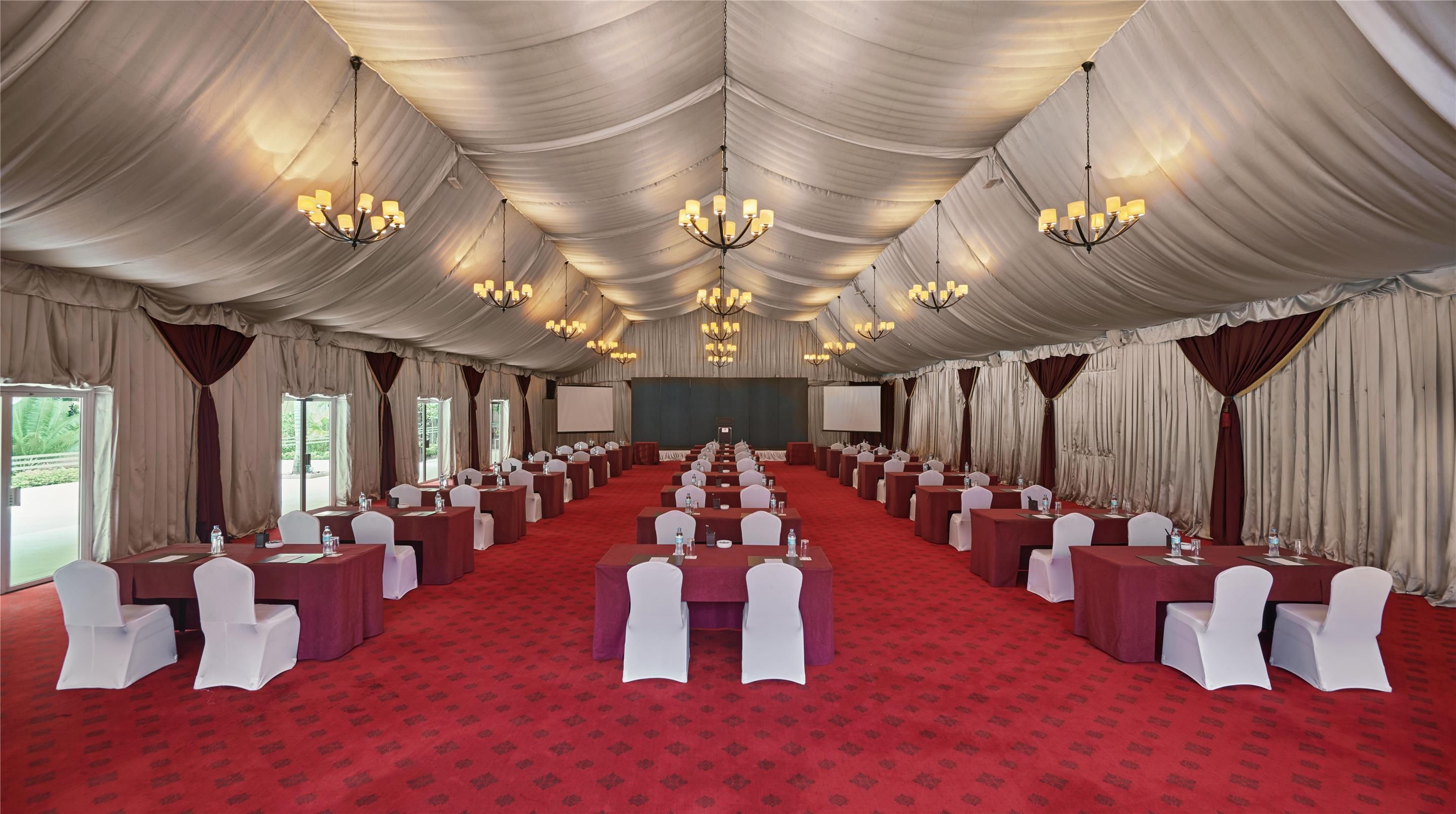 Banquet hall