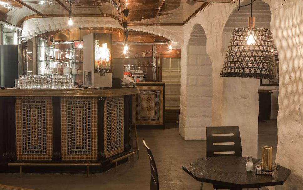 Bar Photo