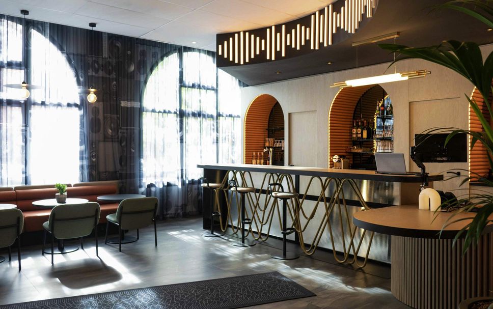 Bar Photo