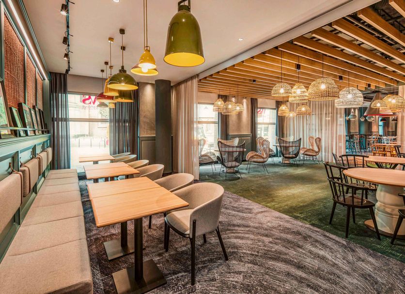 Restaurant Photo