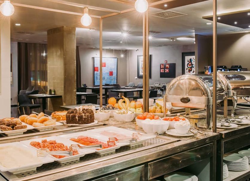 Buffet Photo