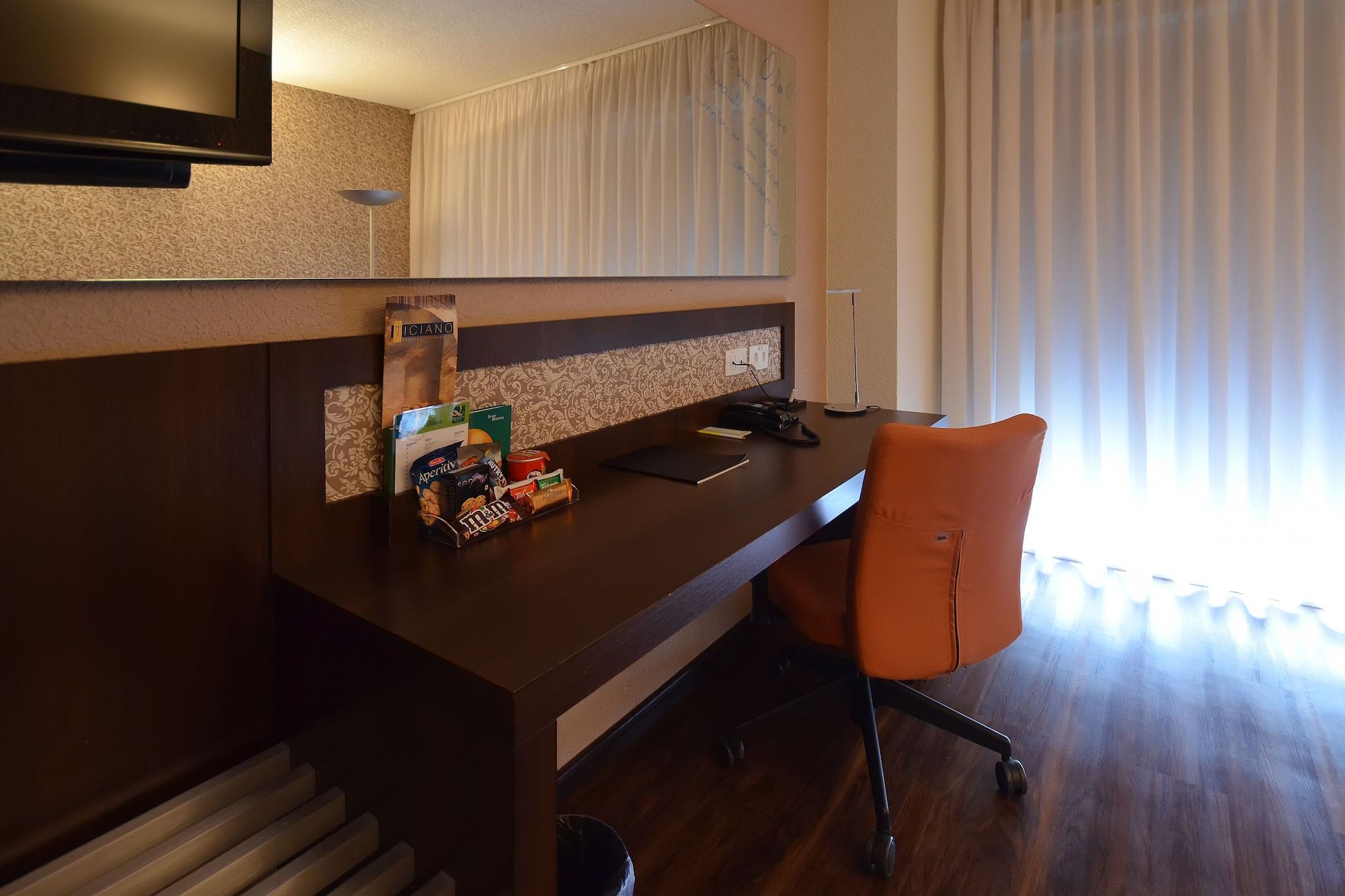 Room amenity