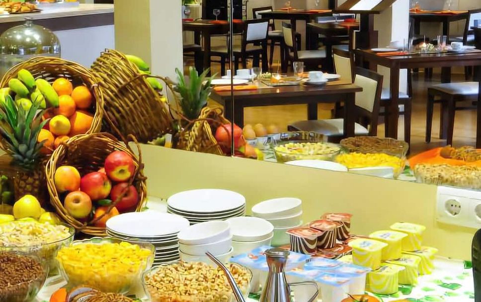 Buffet Photo
