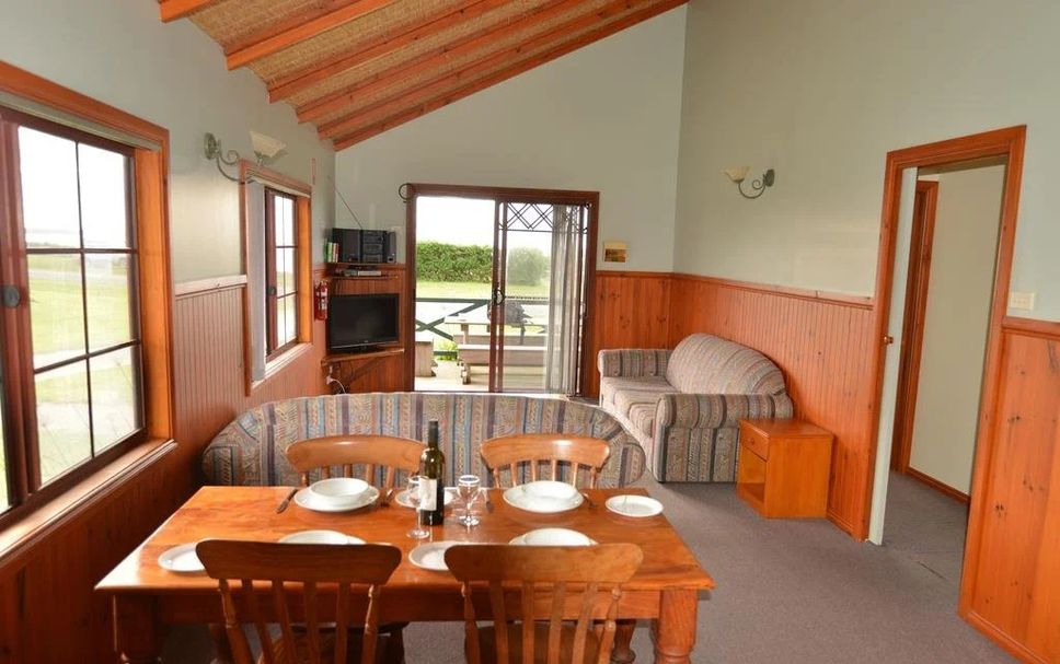 Dining room Photo