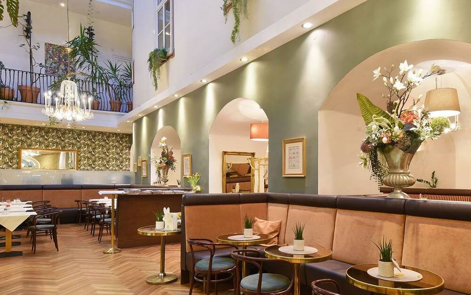 Restaurant Photo