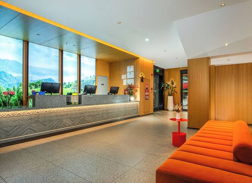 Lobby Photo
