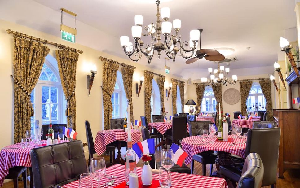 Restaurant Photo