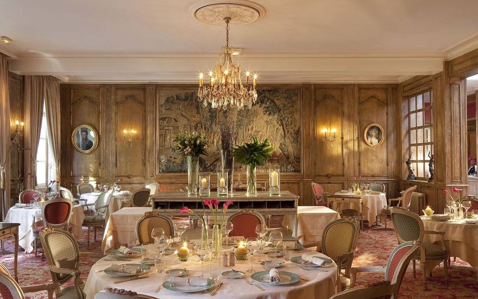 Banquet hall Photo