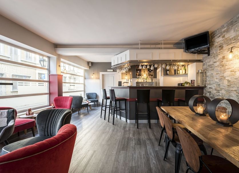 Bar Photo
