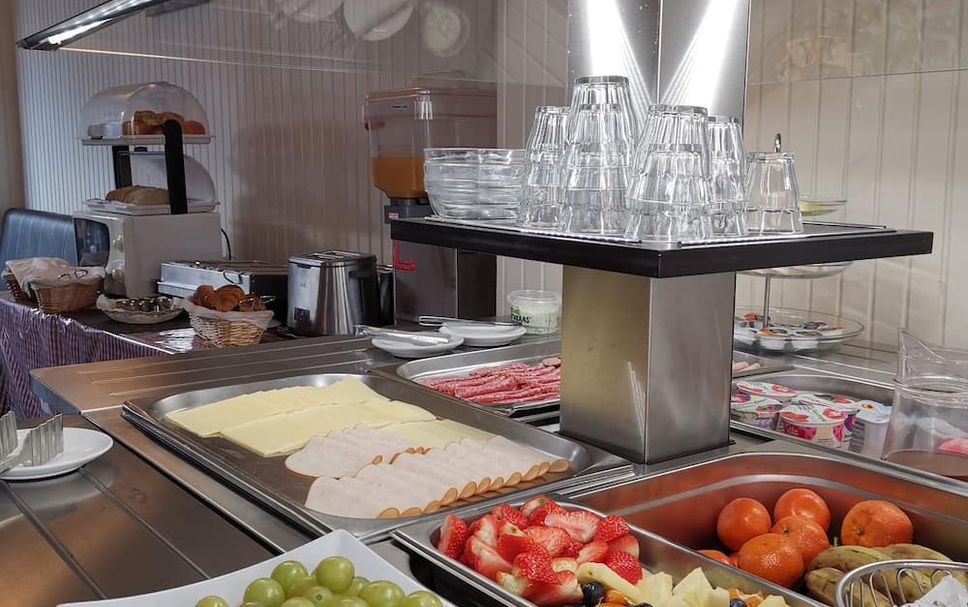 Buffet Photo