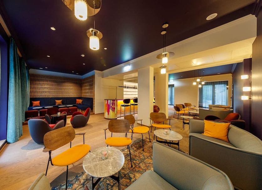 Lounge Photo