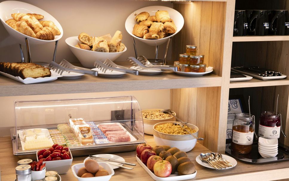 Buffet Photo