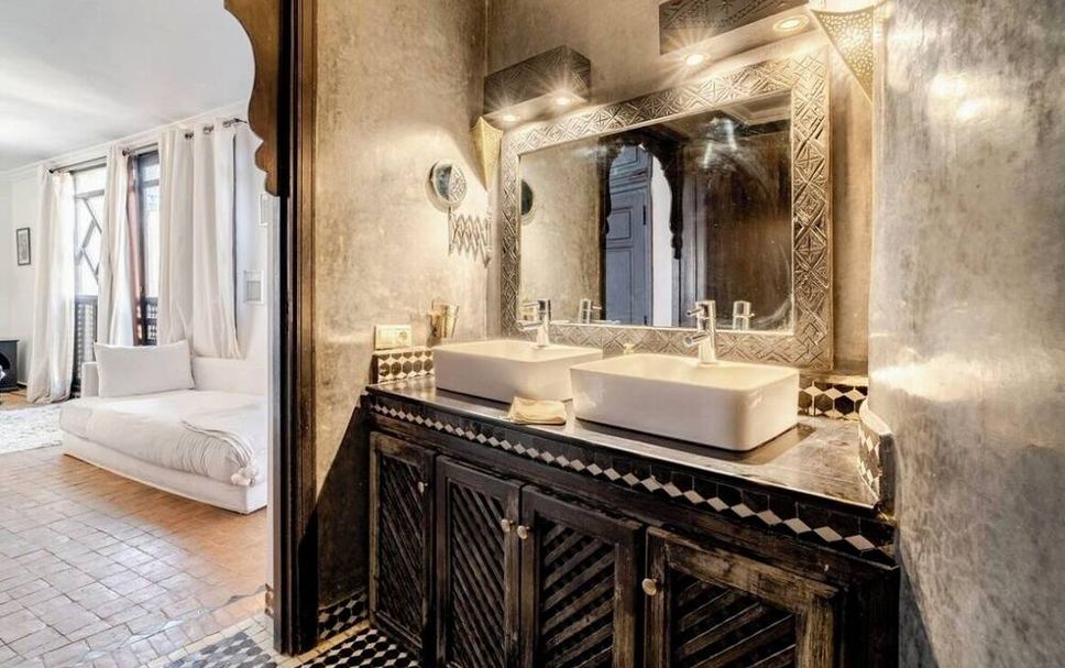 Bathroom Photo