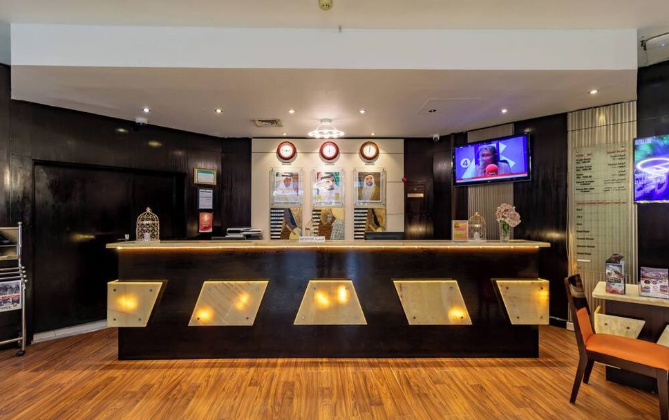 Front desk Photo