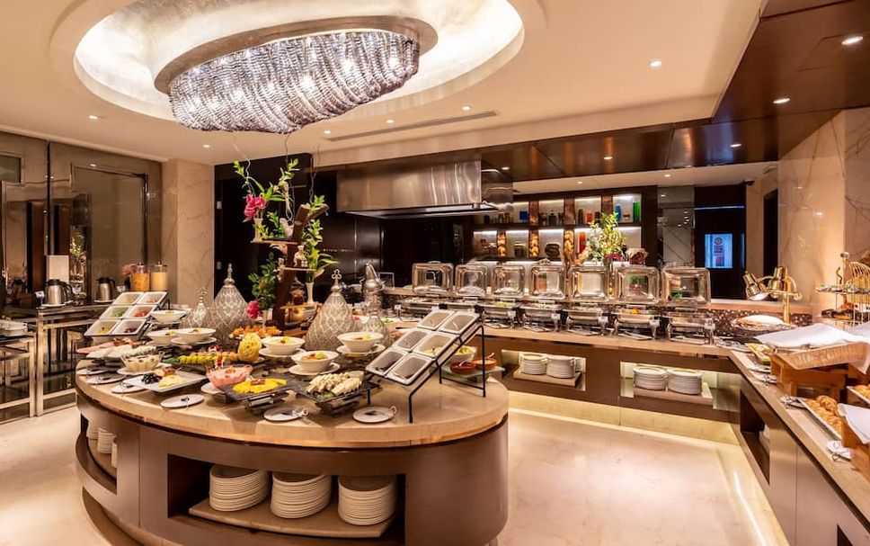Buffet Photo