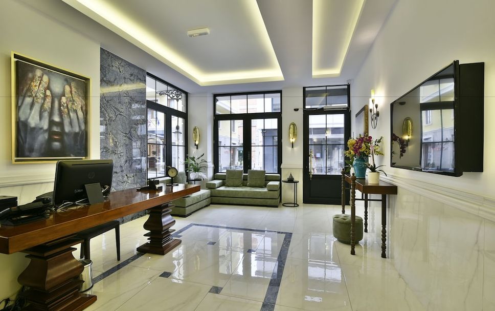 Lobby Photo