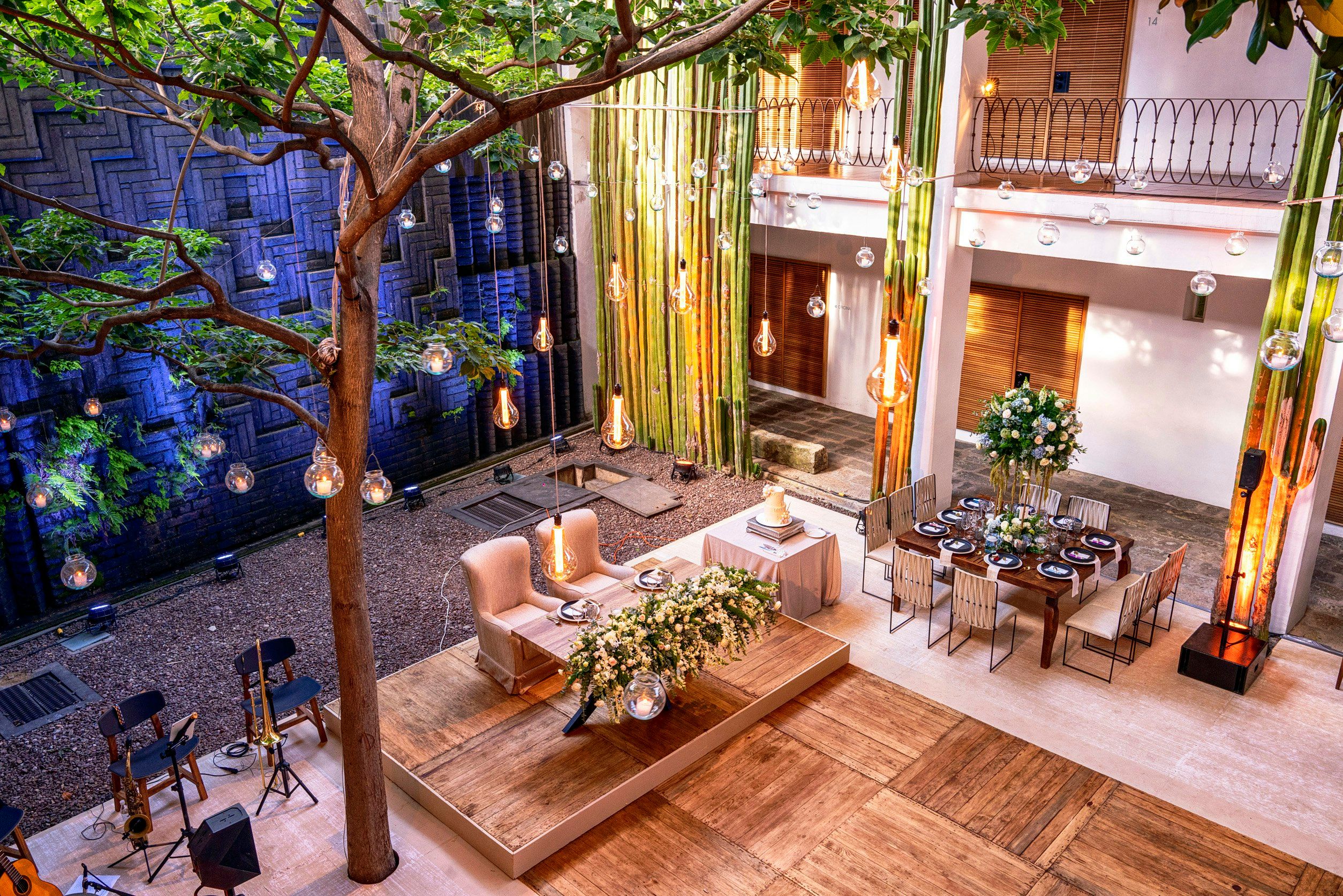 Banquet hall