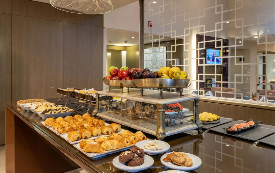 Buffet Photo