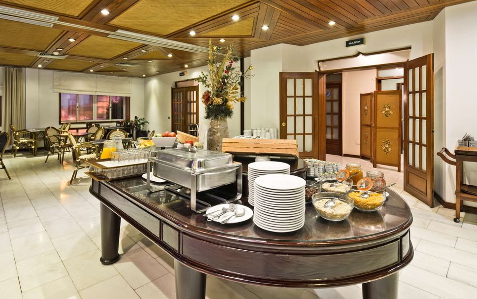 Buffet Photo