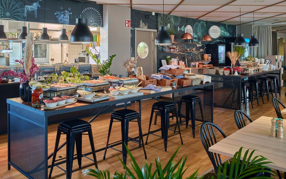 Restaurant Photo