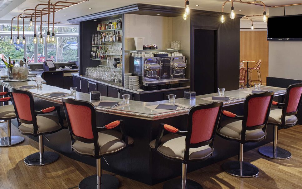 Bar Photo