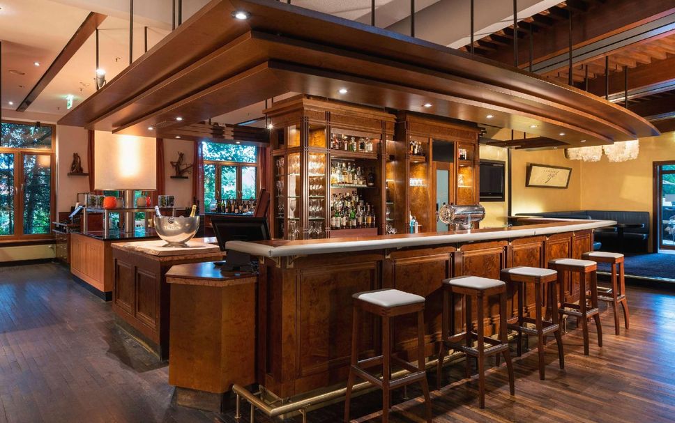 Bar Photo