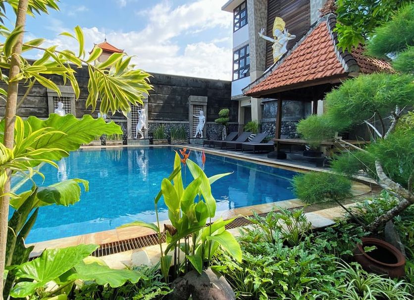 Pool Photo