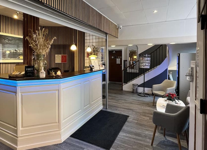 Front desk Photo
