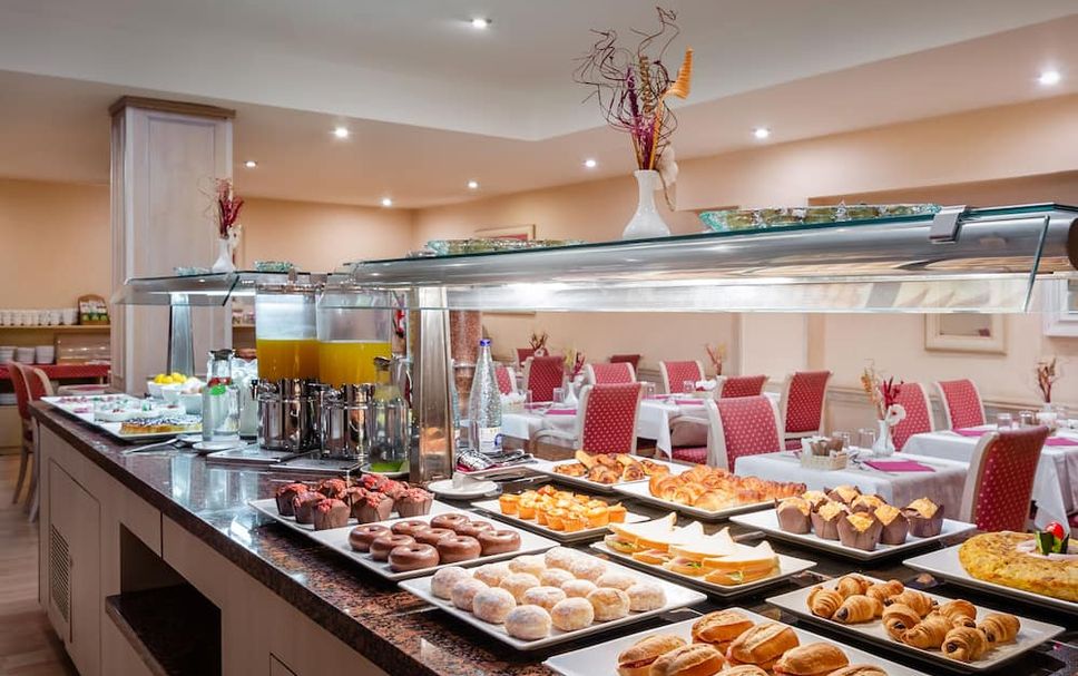Buffet Photo