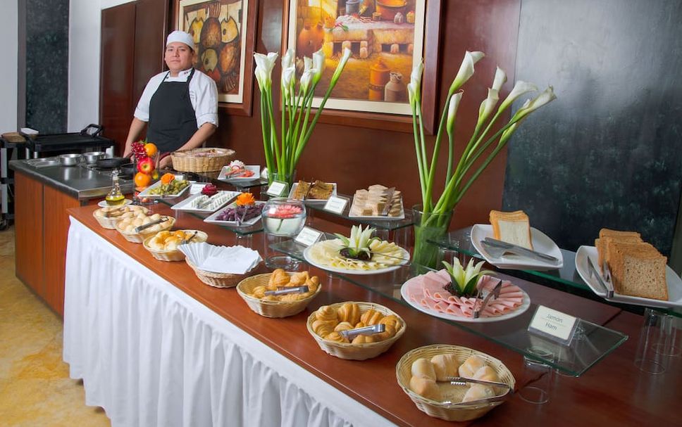Buffet Photo