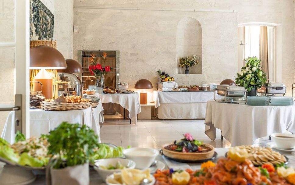 Buffet Photo