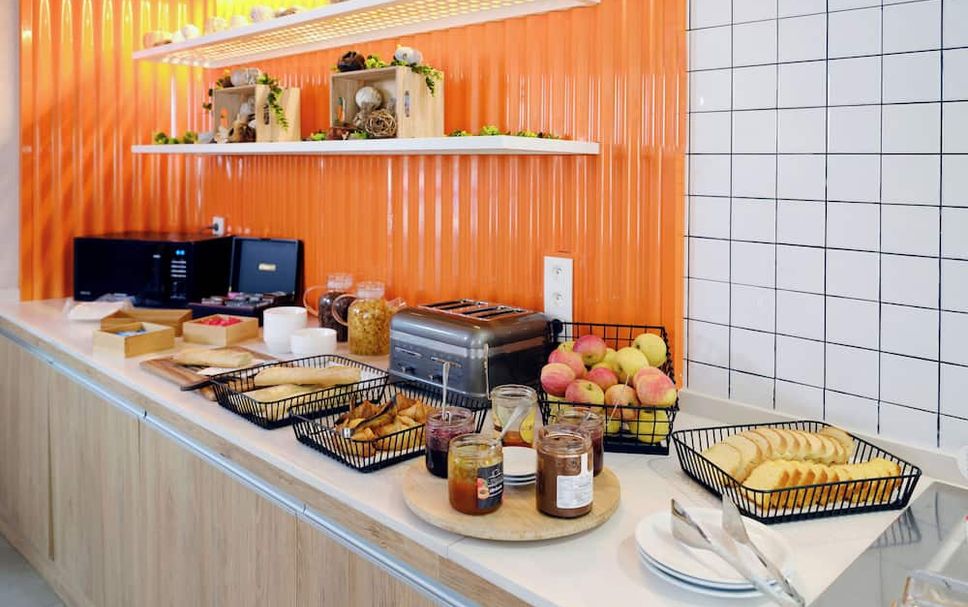 Buffet Photo