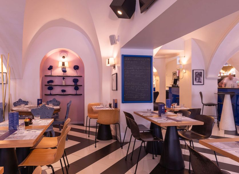 Restaurant Photo