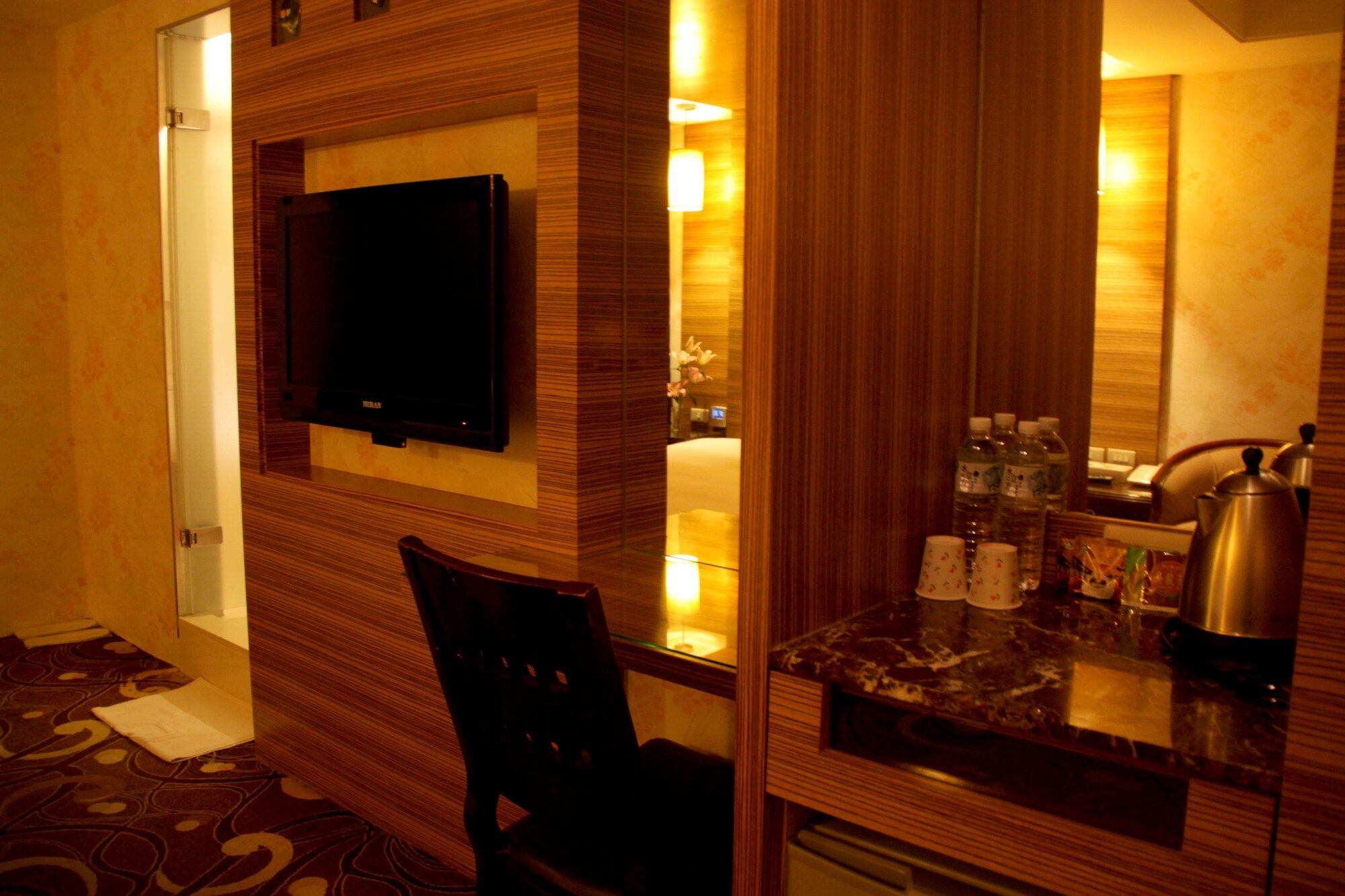 Room amenity