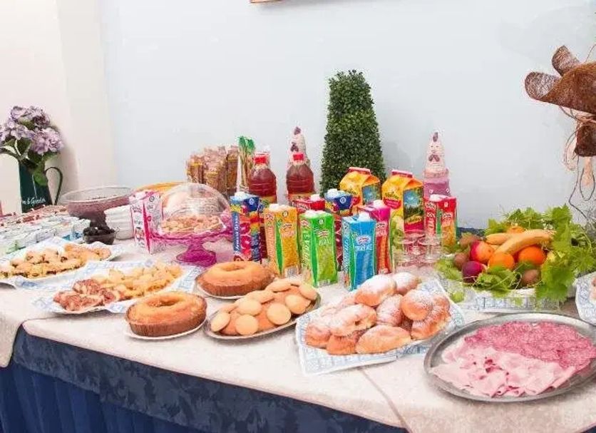 Buffet Photo