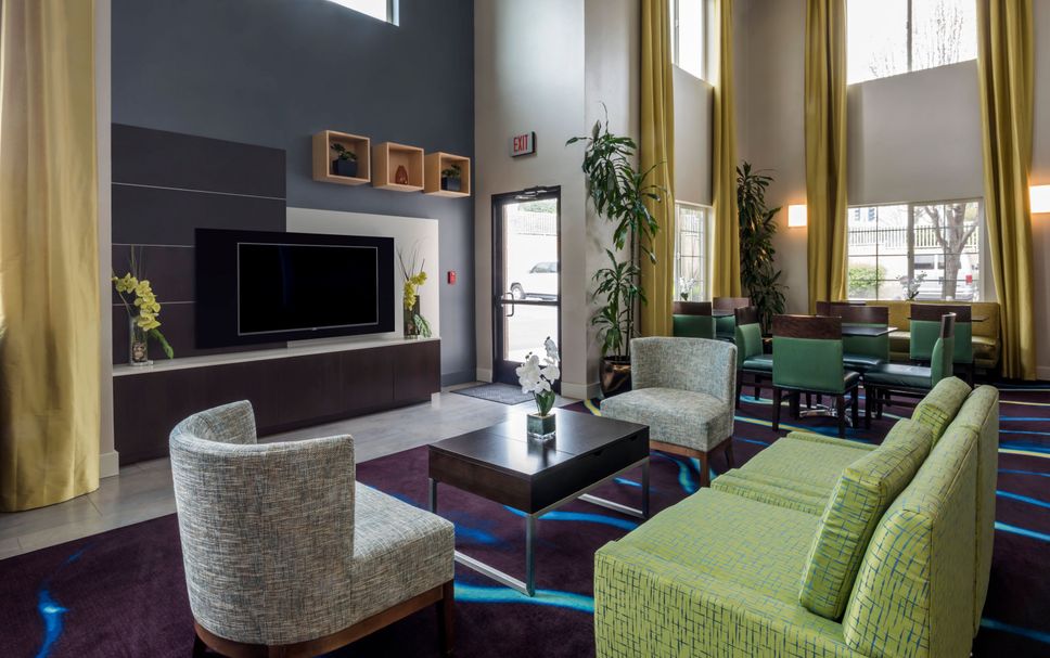 Lounge Photo